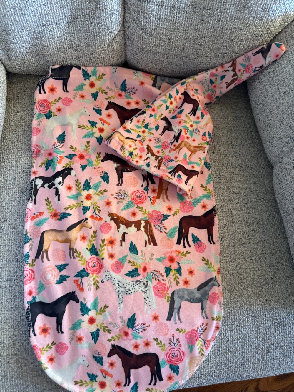 Pink Horse Print Swaddle Blanket and Beanie Set for Newborn